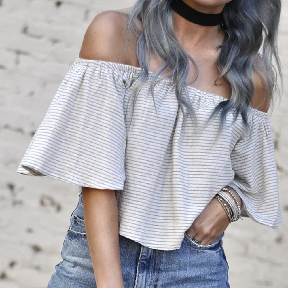 dRA Los Angeles Off The Shoulder Lotus Crop Top With Flutter Sleeve